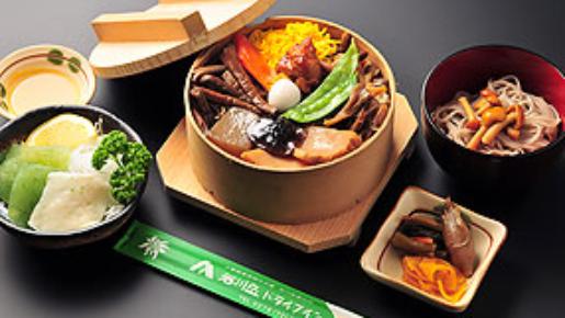 <Web割対象商品>【キングツアーバス旅】佐藤錦を含む旬の3種さくらんぼ狩り食べ放題&世界遺産「富岡製糸場」〔調布発〕3